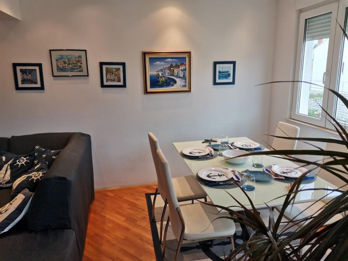 1 Apartmant & 1 Delux Room With Bathroom Ντουμπρόβνικ Εξωτερικό φωτογραφία